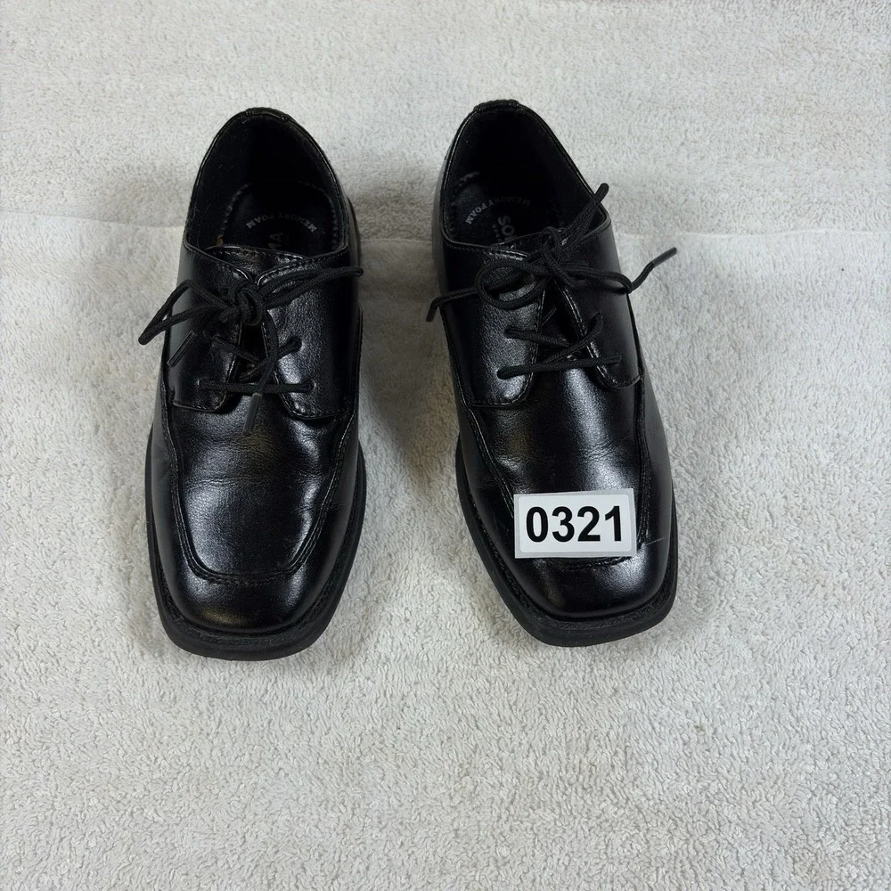 Sonoma Boys Black Lace Up Dress Shoes Size 12 Medium Square Toe Youth EUC -LR321